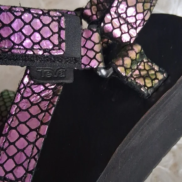 TEVA Chameleon Sandals - Picture 12 of 15